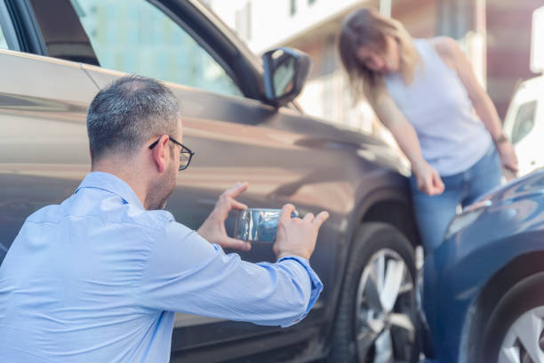 Professional Sr22 Insurance technician working in Hutchinson Island South, FL